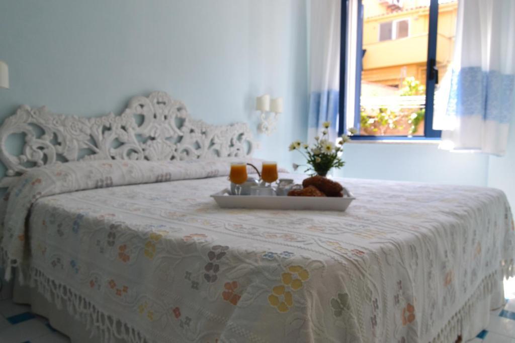 Hotel La Lampara Golfo Aranci Oda fotoğraf
